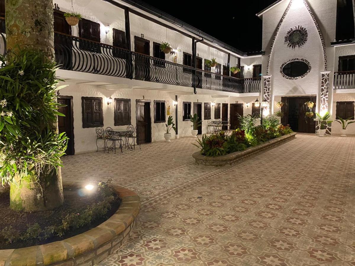 Casa Hotel Las Orquideas Сиркасия Экстерьер фото