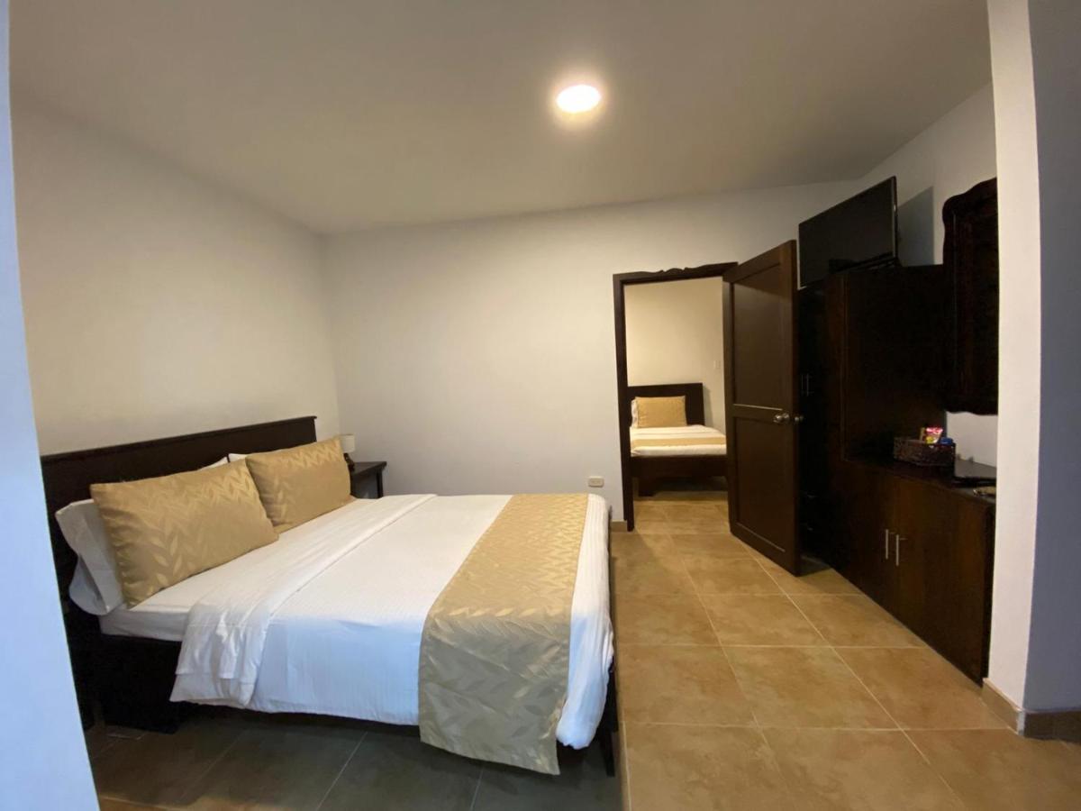 Casa Hotel Las Orquideas Сиркасия Экстерьер фото