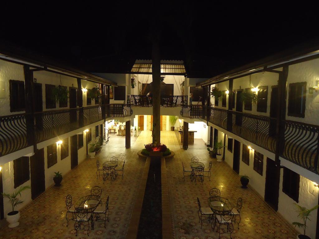 Casa Hotel Las Orquideas Сиркасия Экстерьер фото